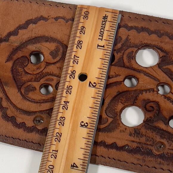 Wide Stamped Tooled Cut-out Vintage Leather Western Boho Belt Horseheads - Picture 6 of 16
